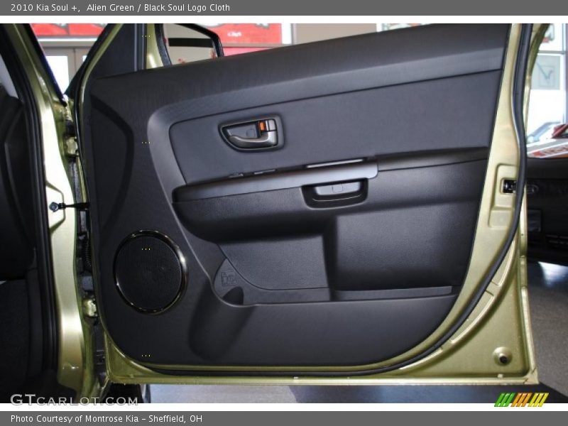 Alien Green / Black Soul Logo Cloth 2010 Kia Soul +