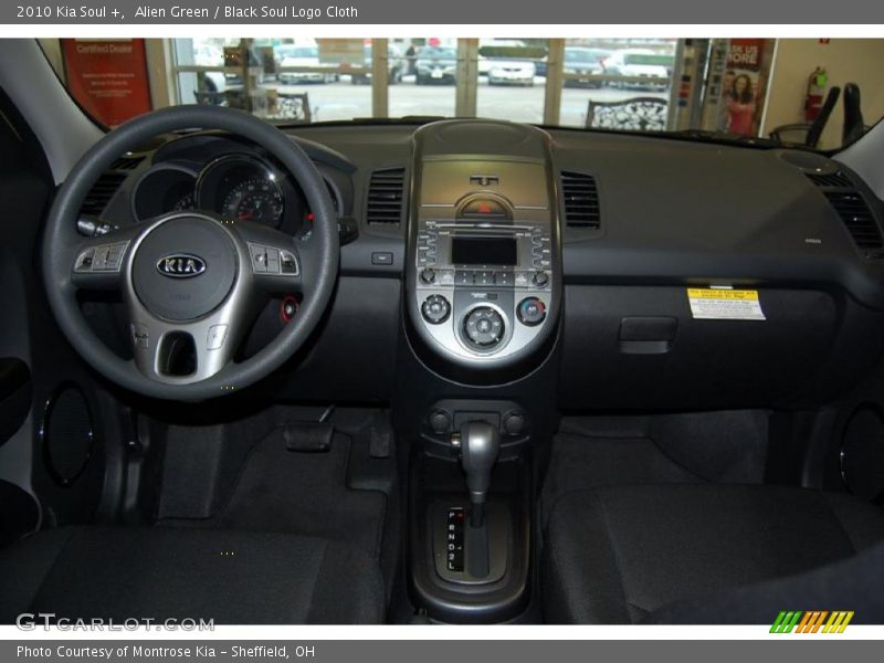 Alien Green / Black Soul Logo Cloth 2010 Kia Soul +