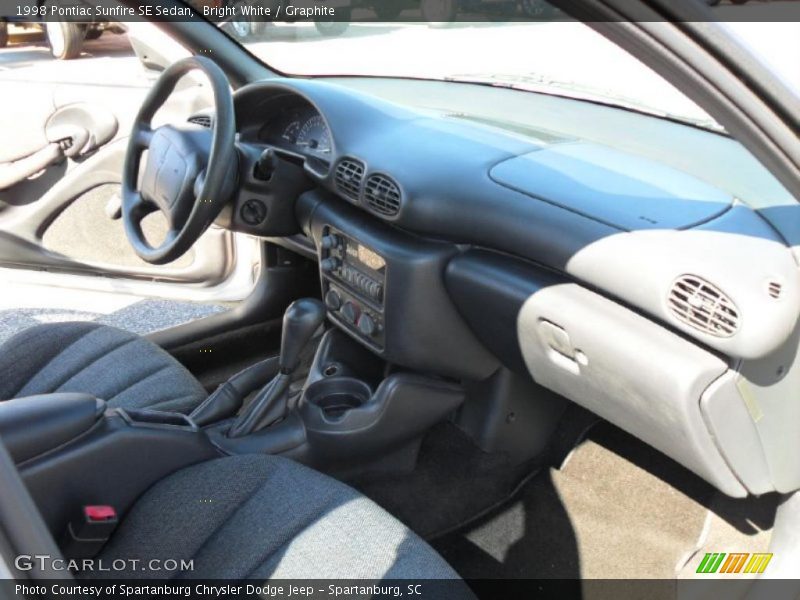 Bright White / Graphite 1998 Pontiac Sunfire SE Sedan