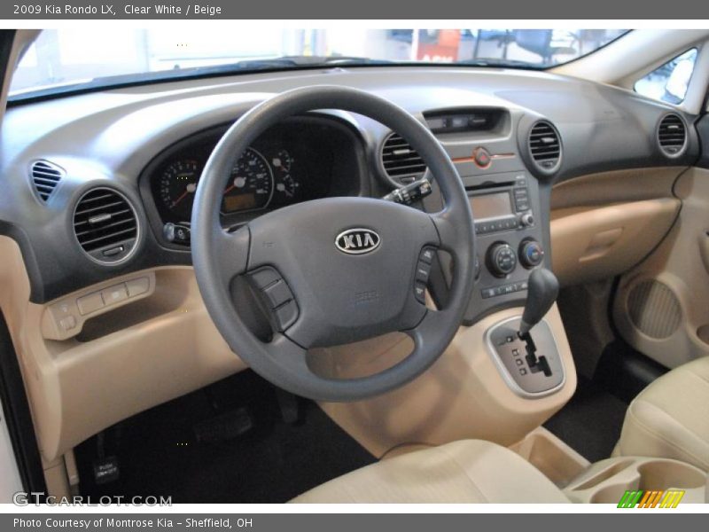 Clear White / Beige 2009 Kia Rondo LX