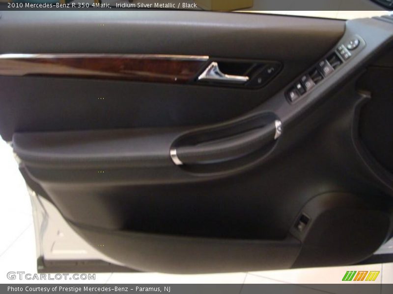 Iridium Silver Metallic / Black 2010 Mercedes-Benz R 350 4Matic