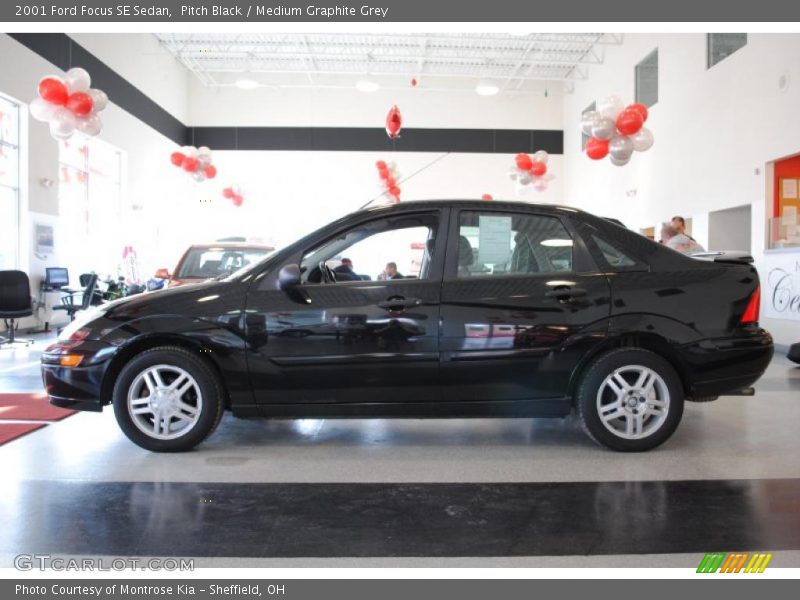 Pitch Black / Medium Graphite Grey 2001 Ford Focus SE Sedan