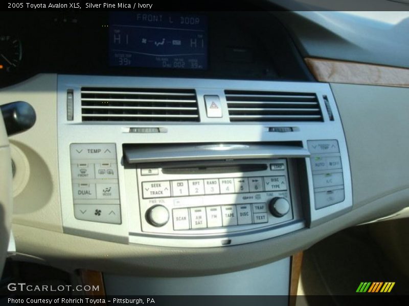 Silver Pine Mica / Ivory 2005 Toyota Avalon XLS