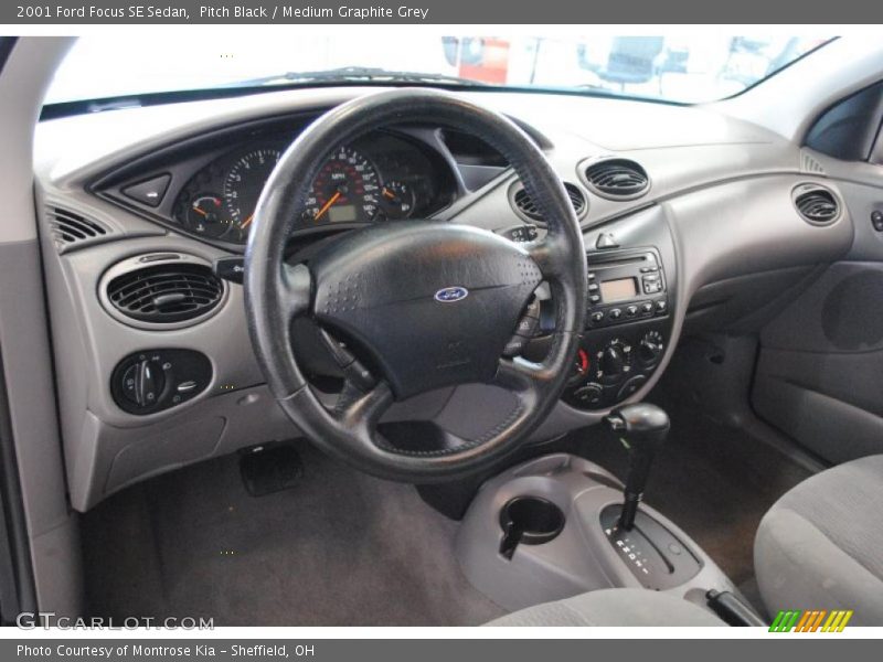 Pitch Black / Medium Graphite Grey 2001 Ford Focus SE Sedan