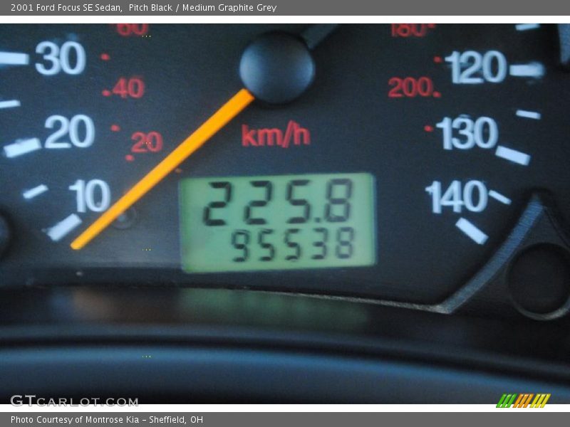 Pitch Black / Medium Graphite Grey 2001 Ford Focus SE Sedan