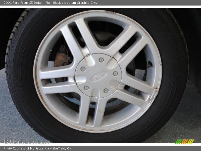 Pitch Black / Medium Graphite Grey 2001 Ford Focus SE Sedan