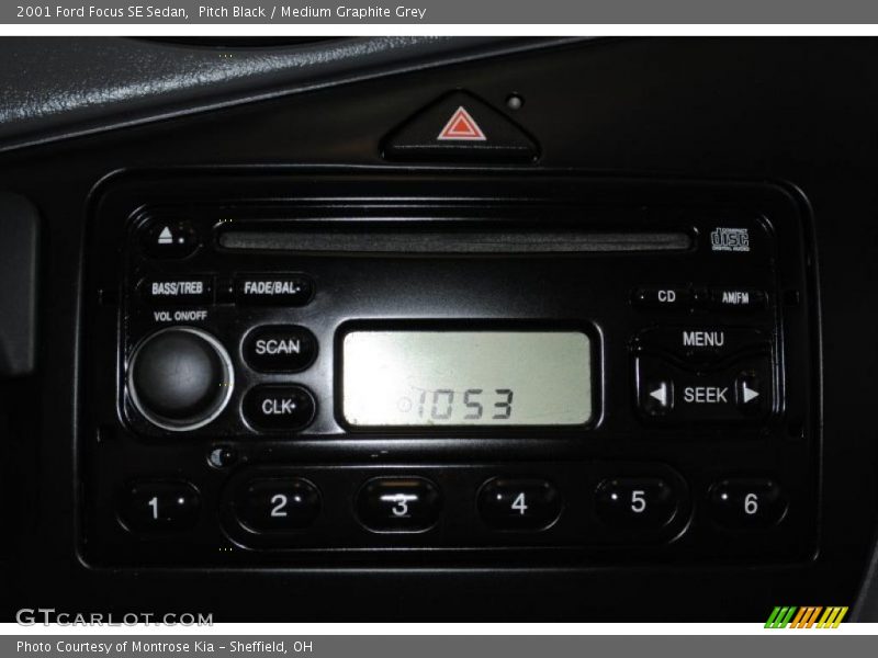 Pitch Black / Medium Graphite Grey 2001 Ford Focus SE Sedan
