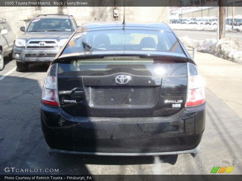 Black / Ivory/Brown 2005 Toyota Prius Hybrid