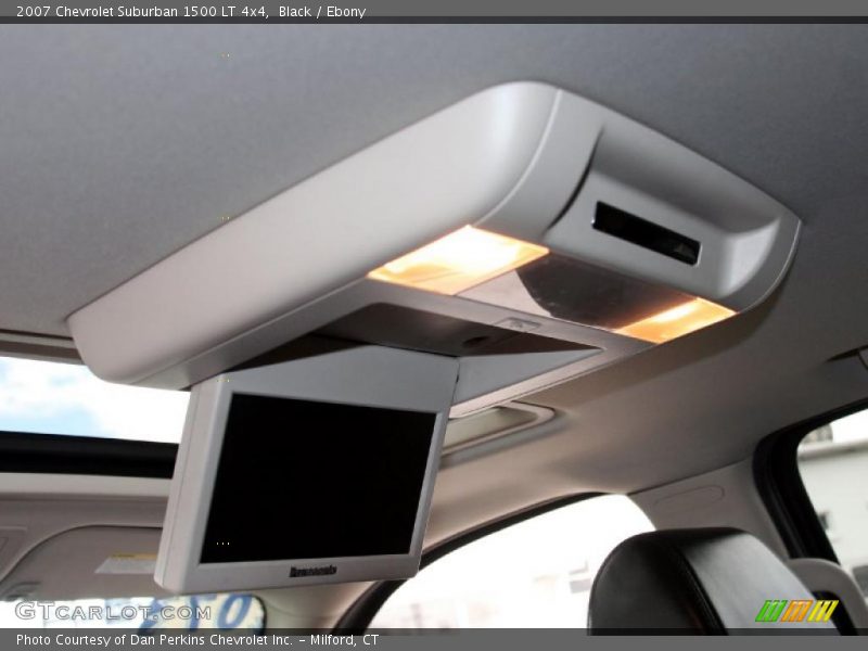 Black / Ebony 2007 Chevrolet Suburban 1500 LT 4x4