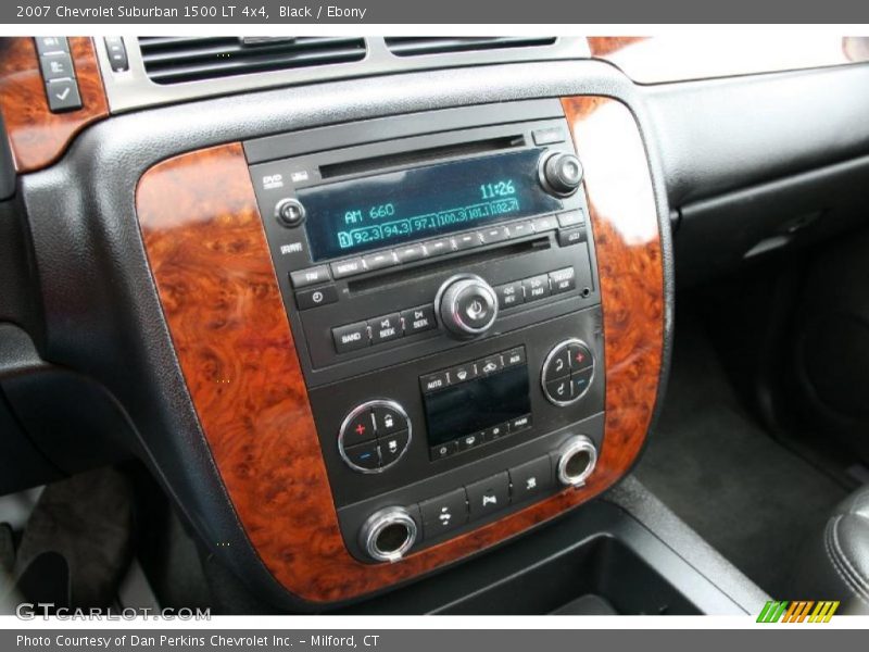 Black / Ebony 2007 Chevrolet Suburban 1500 LT 4x4