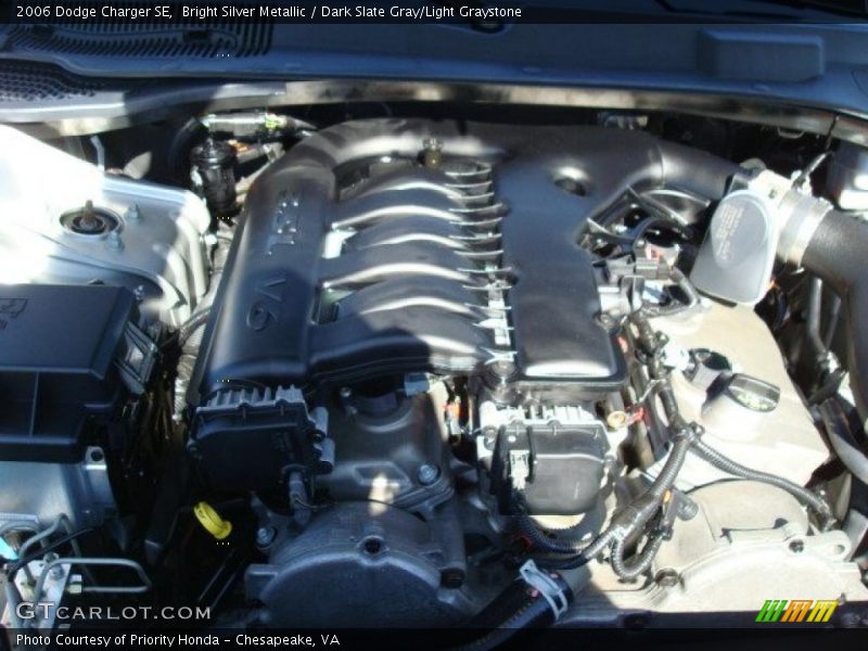 Bright Silver Metallic / Dark Slate Gray/Light Graystone 2006 Dodge Charger SE
