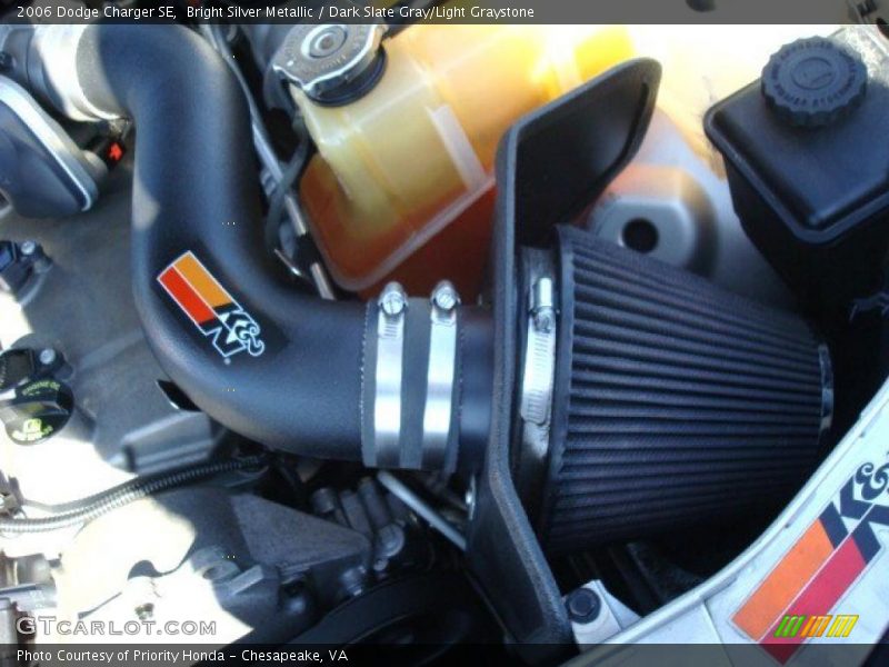 Bright Silver Metallic / Dark Slate Gray/Light Graystone 2006 Dodge Charger SE