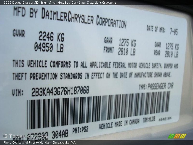 Bright Silver Metallic / Dark Slate Gray/Light Graystone 2006 Dodge Charger SE