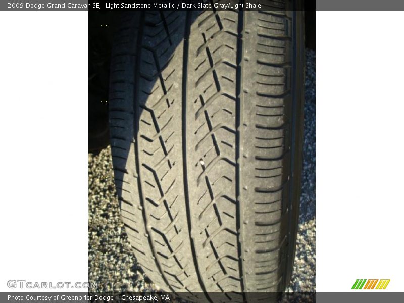 Light Sandstone Metallic / Dark Slate Gray/Light Shale 2009 Dodge Grand Caravan SE