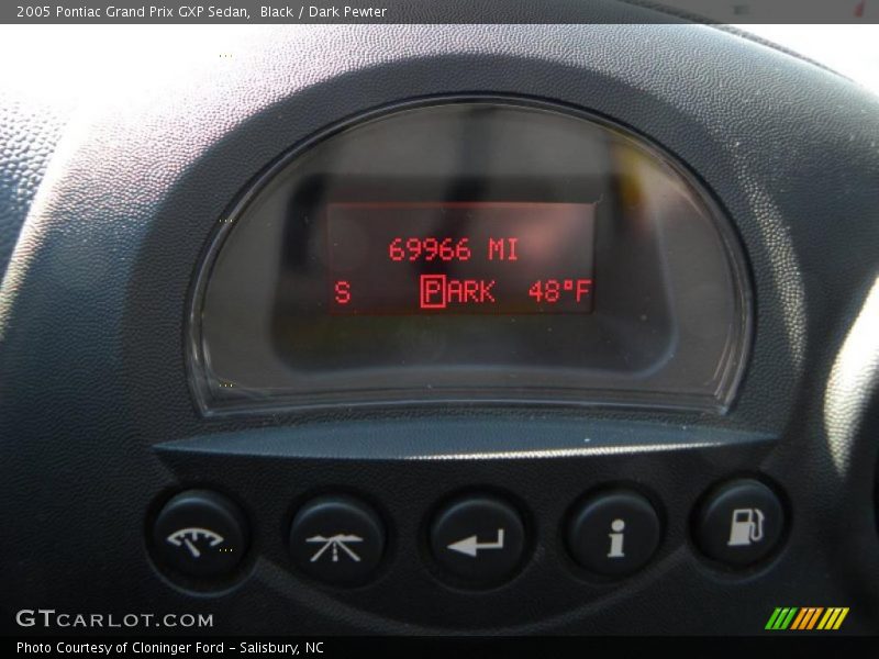 Black / Dark Pewter 2005 Pontiac Grand Prix GXP Sedan