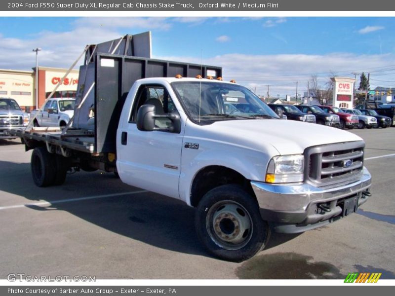 Oxford White / Medium Flint 2004 Ford F550 Super Duty XL Regular Cab Chassis Stake Truck