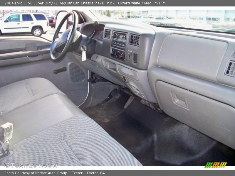 Oxford White / Medium Flint 2004 Ford F550 Super Duty XL Regular Cab Chassis Stake Truck