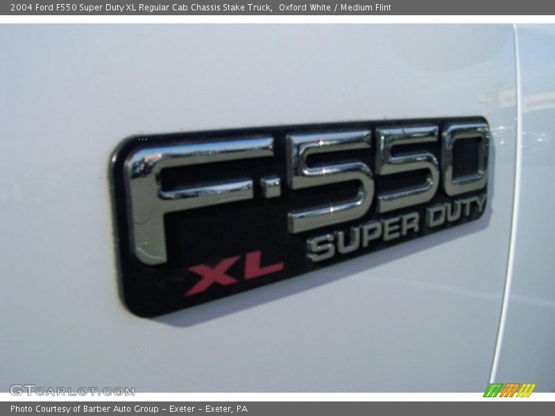 Oxford White / Medium Flint 2004 Ford F550 Super Duty XL Regular Cab Chassis Stake Truck