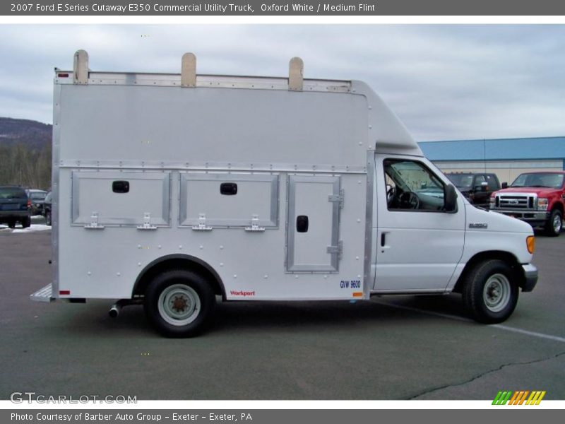 Oxford White / Medium Flint 2007 Ford E Series Cutaway E350 Commercial Utility Truck
