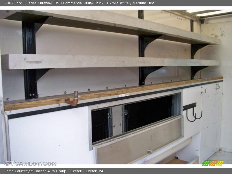 Oxford White / Medium Flint 2007 Ford E Series Cutaway E350 Commercial Utility Truck