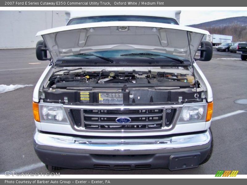 Oxford White / Medium Flint 2007 Ford E Series Cutaway E350 Commercial Utility Truck