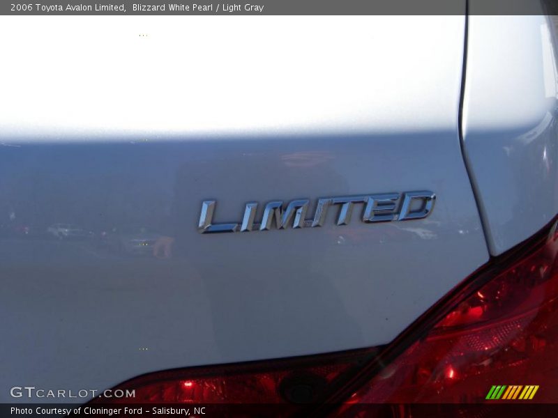 Blizzard White Pearl / Light Gray 2006 Toyota Avalon Limited