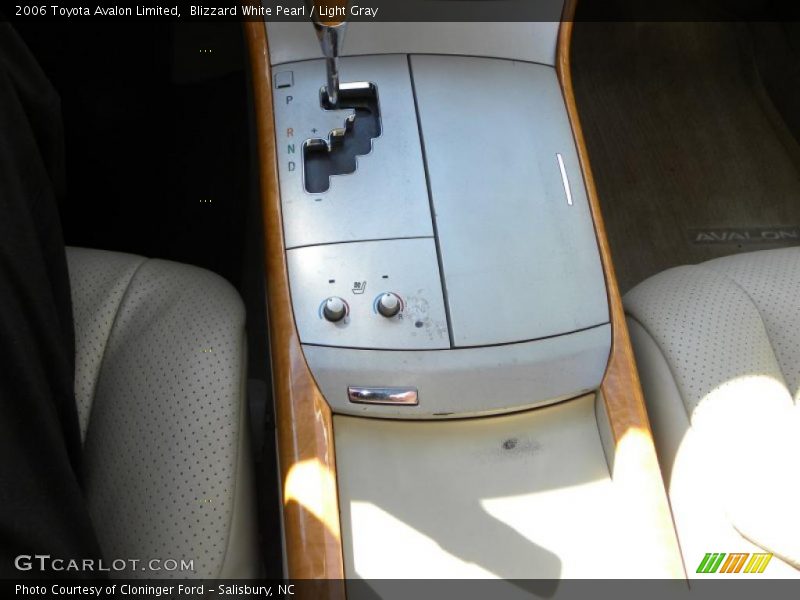Blizzard White Pearl / Light Gray 2006 Toyota Avalon Limited