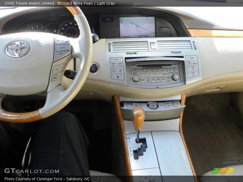 Blizzard White Pearl / Light Gray 2006 Toyota Avalon Limited