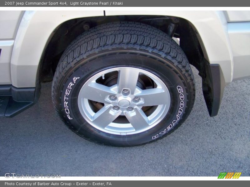 Light Graystone Pearl / Khaki 2007 Jeep Commander Sport 4x4
