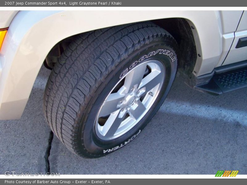 Light Graystone Pearl / Khaki 2007 Jeep Commander Sport 4x4
