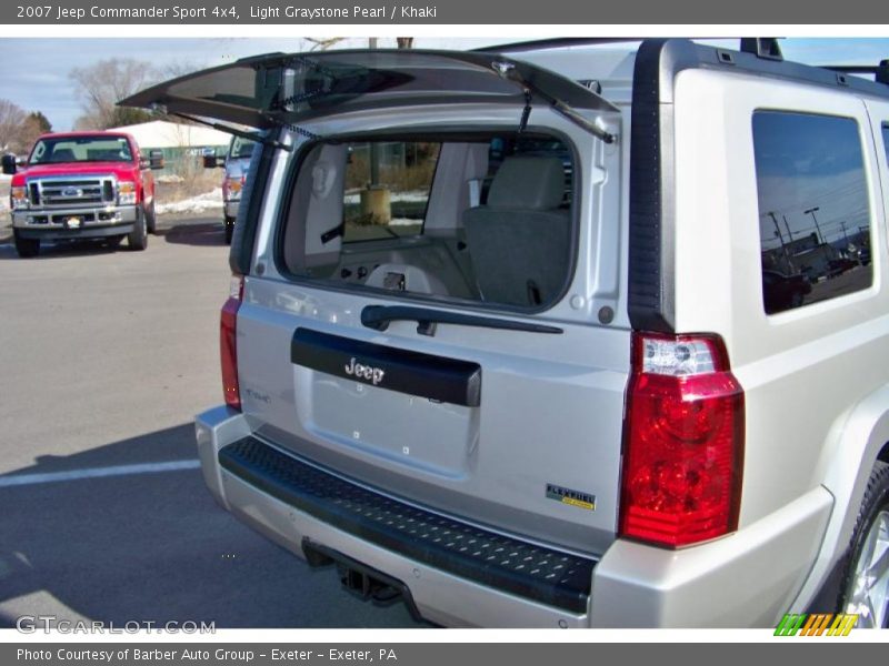 Light Graystone Pearl / Khaki 2007 Jeep Commander Sport 4x4