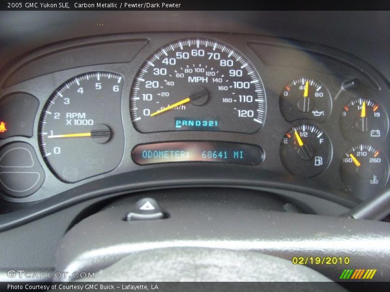 Carbon Metallic / Pewter/Dark Pewter 2005 GMC Yukon SLE