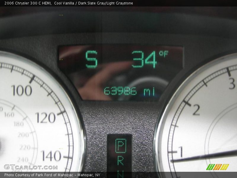 Cool Vanilla / Dark Slate Gray/Light Graystone 2006 Chrysler 300 C HEMI