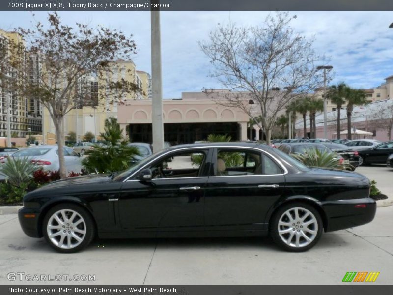 Ebony Black / Champagne/Charcoal 2008 Jaguar XJ XJ8