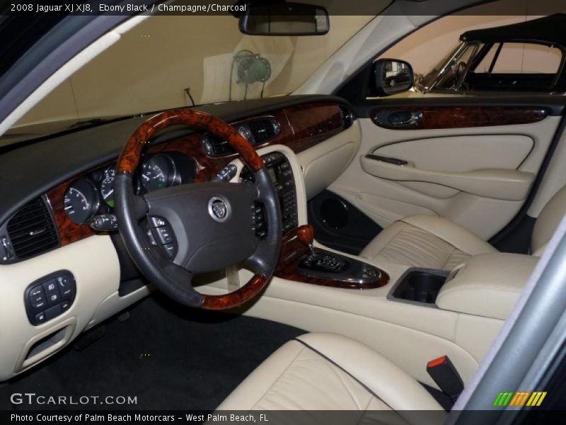 Ebony Black / Champagne/Charcoal 2008 Jaguar XJ XJ8