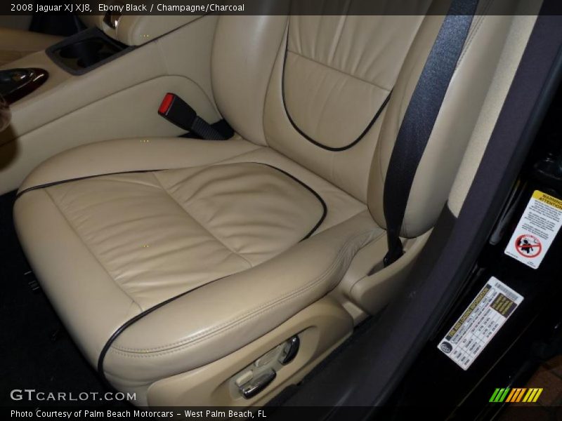 Ebony Black / Champagne/Charcoal 2008 Jaguar XJ XJ8