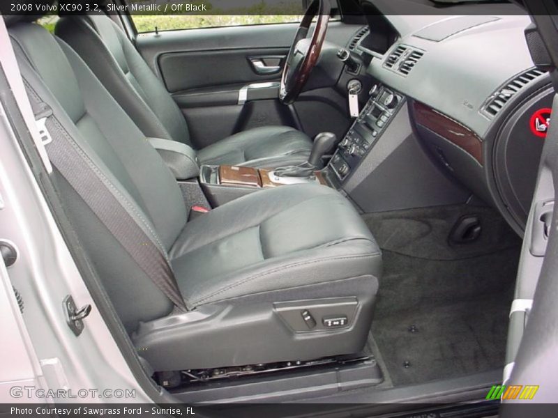 Silver Metallic / Off Black 2008 Volvo XC90 3.2