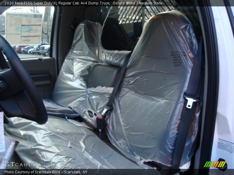 Oxford White / Medium Stone 2010 Ford F550 Super Duty XL Regular Cab 4x4 Dump Truck