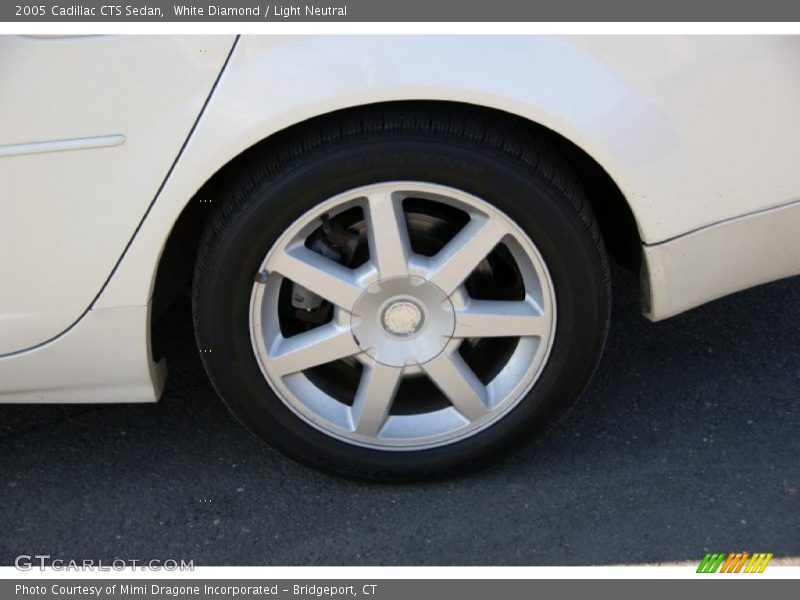 White Diamond / Light Neutral 2005 Cadillac CTS Sedan