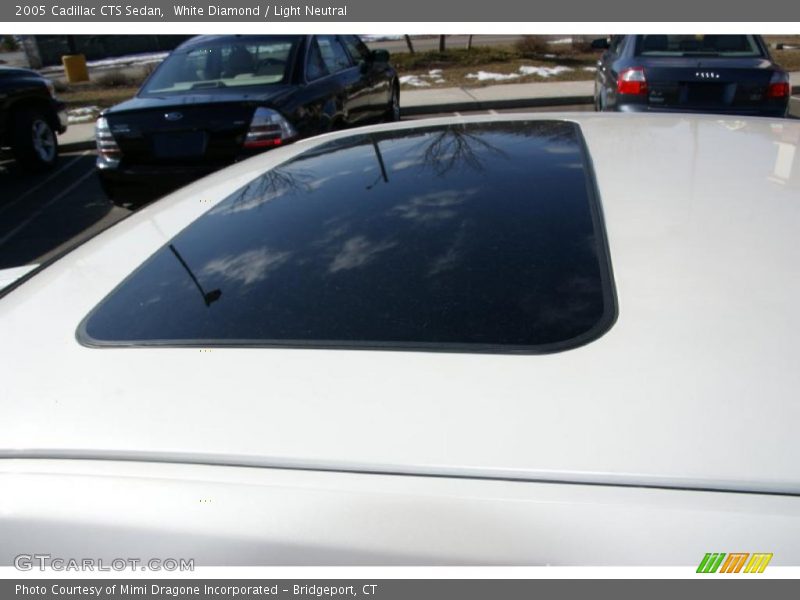 White Diamond / Light Neutral 2005 Cadillac CTS Sedan