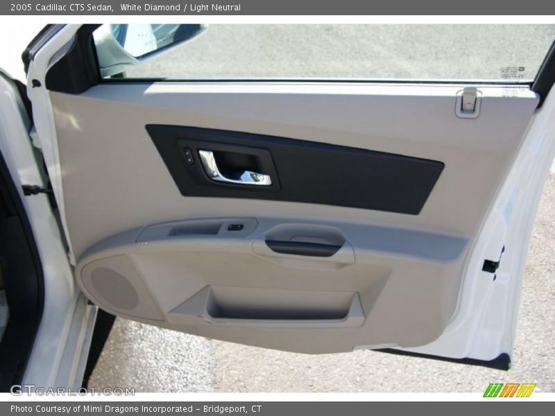 White Diamond / Light Neutral 2005 Cadillac CTS Sedan