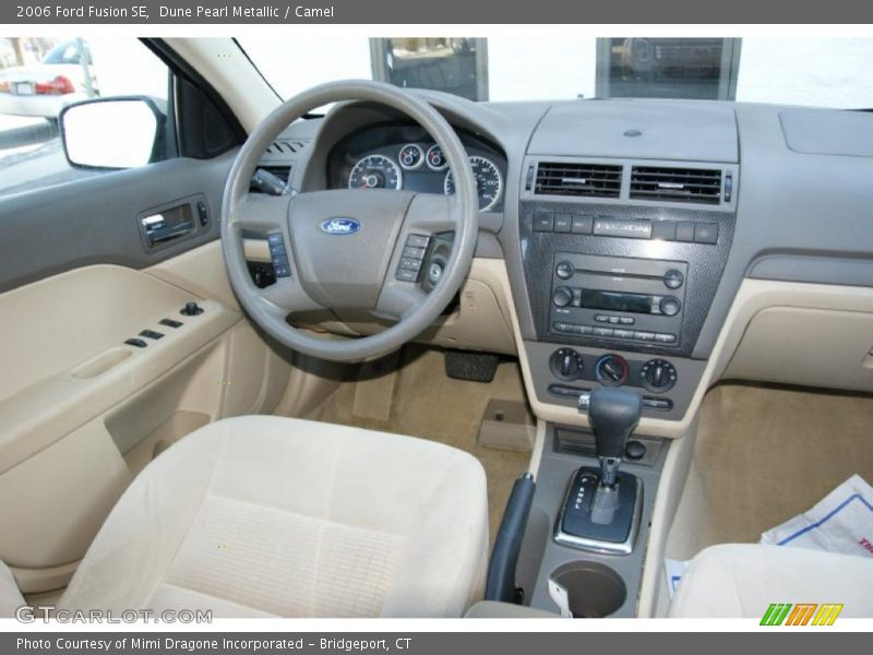 Dune Pearl Metallic / Camel 2006 Ford Fusion SE