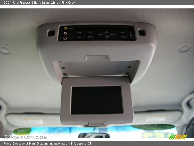 Vibrant White / Flint Grey 2004 Ford Freestar SEL