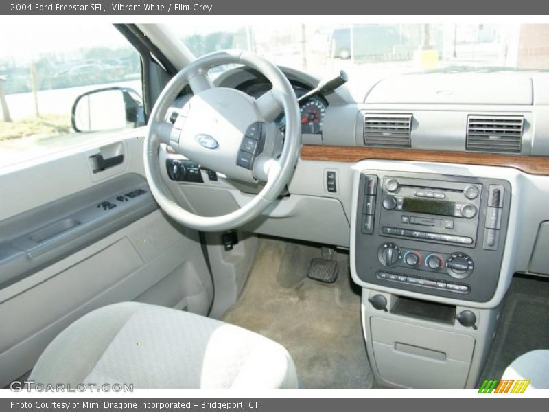 Vibrant White / Flint Grey 2004 Ford Freestar SEL