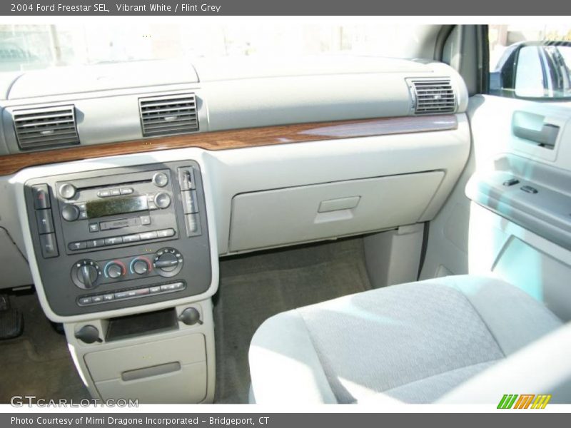 Vibrant White / Flint Grey 2004 Ford Freestar SEL