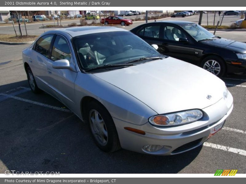 Sterling Metallic / Dark Gray 2001 Oldsmobile Aurora 4.0