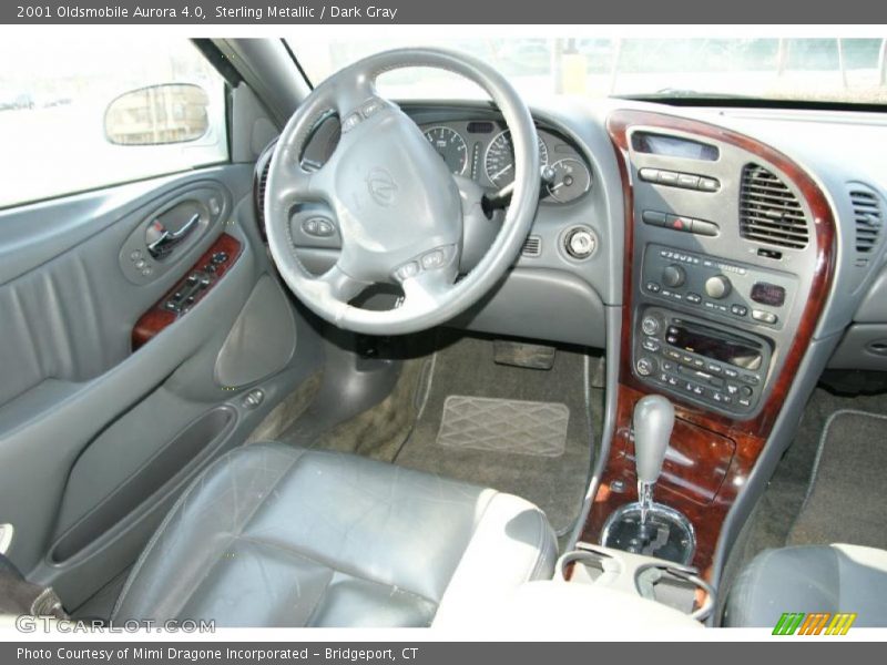 Sterling Metallic / Dark Gray 2001 Oldsmobile Aurora 4.0