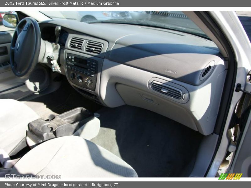 Silver Frost Metallic / Medium Graphite 2003 Ford Taurus SES
