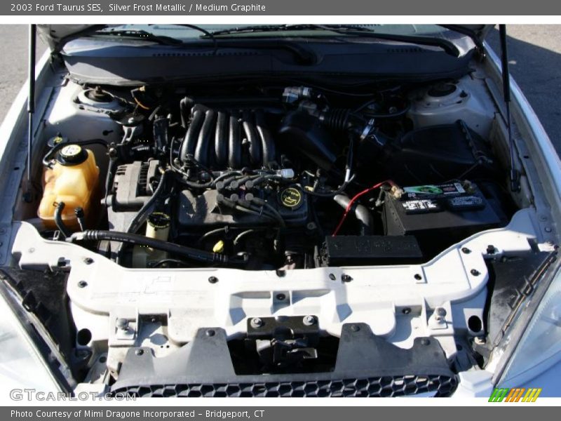 Silver Frost Metallic / Medium Graphite 2003 Ford Taurus SES