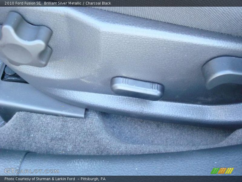 Brilliant Silver Metallic / Charcoal Black 2010 Ford Fusion SE
